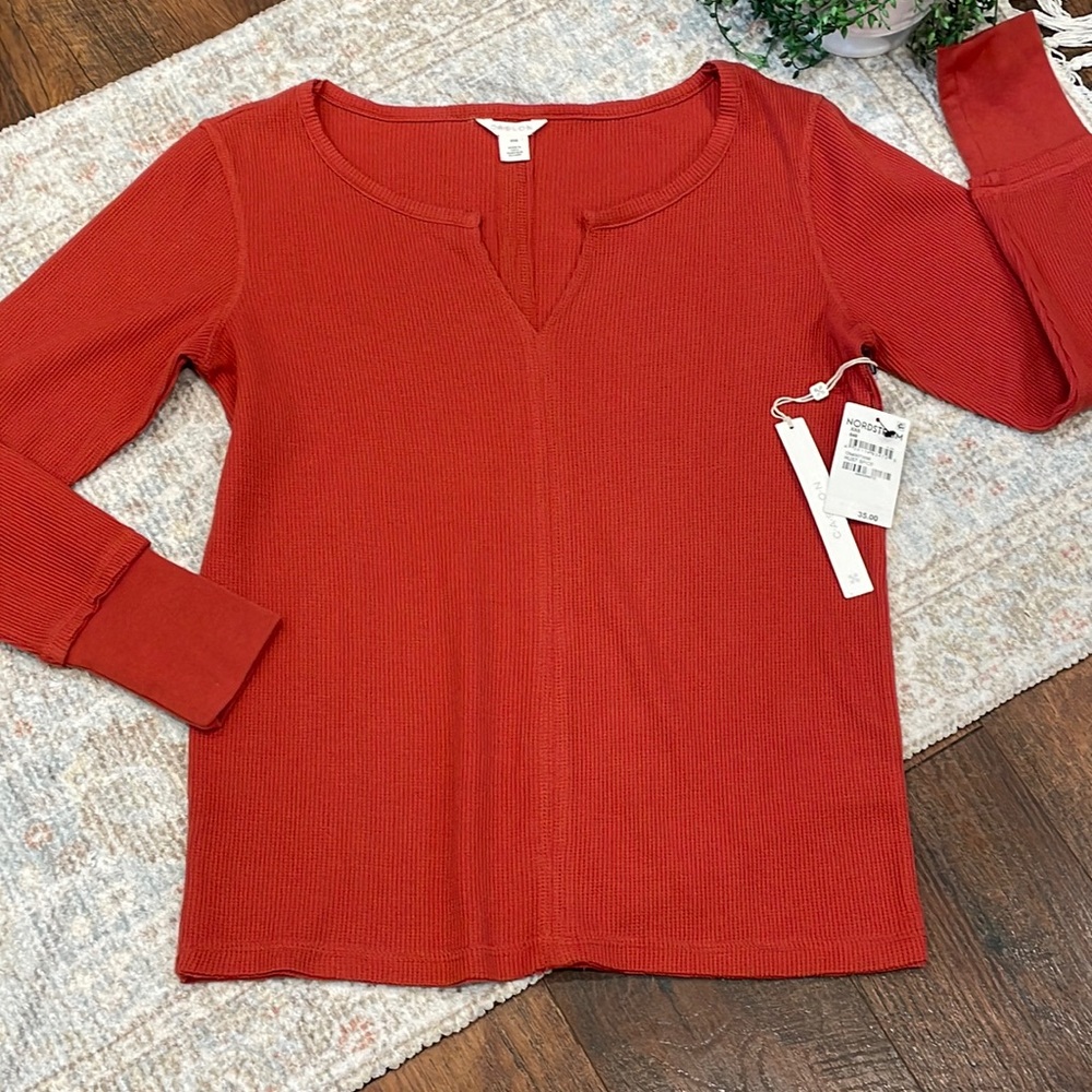 Caslon top